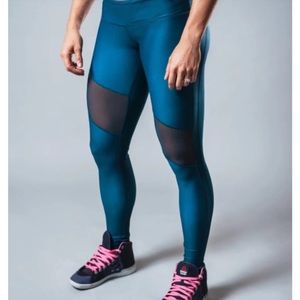 SOLD Vullsport Leggings Medium